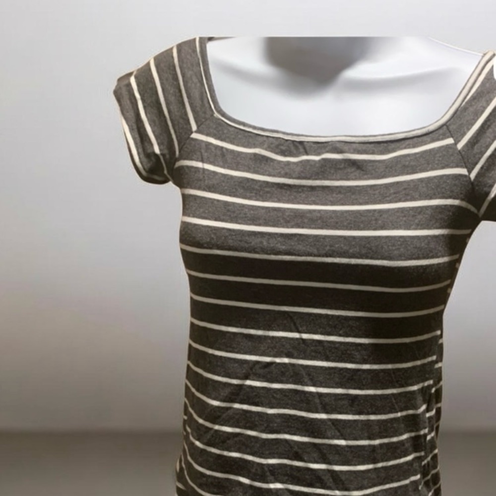 Forever 21 Gray Fitted Ribbed Cap Sleeve T-Shirt